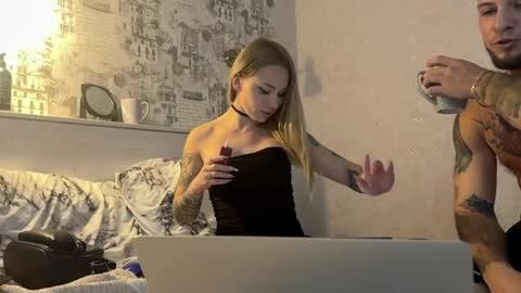 sweatslisa online show from June 10, 2026, 5:23 pm