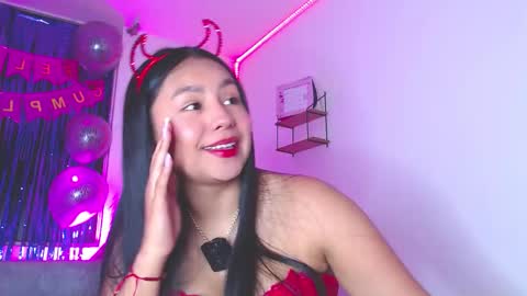 Amy  IG sweeet amy0 online show from October 8, 2025, 9:23 pm