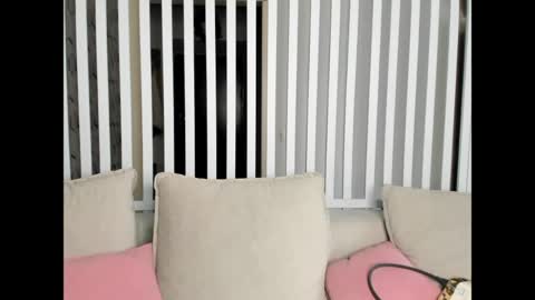 sweeety_peach online show from April 2, 2026, 8:45 am