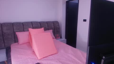 Debora  online show from November 5, 2025, 11:54 am