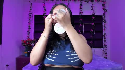 sweet ana  online show from December 14, 2025, 1:33 am