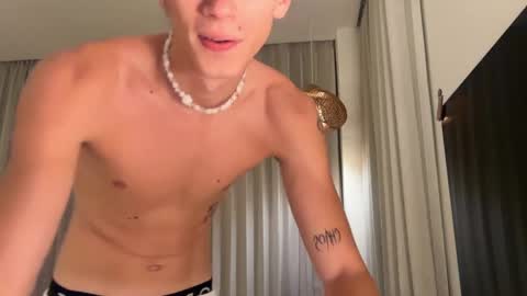 Snapshot of sweet19sammy chatting on June 3, 2026, 2:33 pm Sammy online show from June 3, 2026, 2:33 pm
