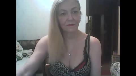 Snapshot of sweet4blonde609 chatting on January 28, 2025, 9:19 am sweet4blonde609 online show from January 28, 2025, 9:19 am
