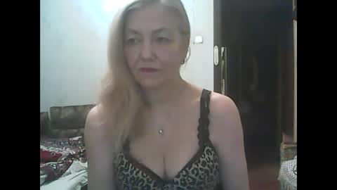 Snapshot of sweet4blonde67 chatting on January 8, 2025, 7:13 am sweet4blonde67 online show from January 8, 2025, 7:13 am