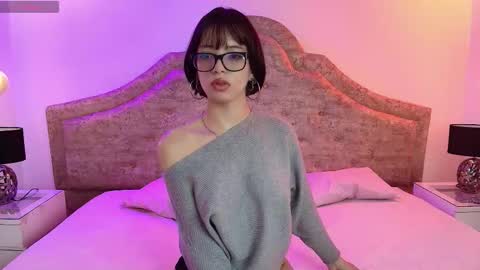 Snapshot of sweet_1angel chatting on September 14, 2025, 11:53 am Sweet 1Angel online show from September 14, 2025, 11:53 am