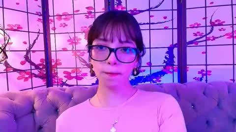 Snapshot of sweet_1angel chatting on October 4, 2025, 12:14 pm Sweet 1Angel online show from October 4, 2025, 12:14 pm
