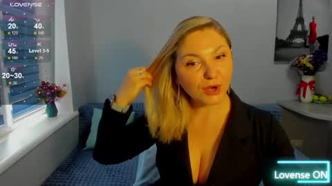 Snapshot of sweet___margaret chatting on April 7, 2026, 12:05 pm Margaret online show from April 7, 2026, 12:05 pm