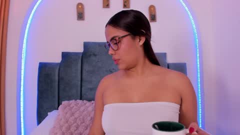 Snapshot of sweet__mel_ chatting on June 10, 2026, 11:20 am sweet__mel_ online show from June 10, 2026, 11:20 am