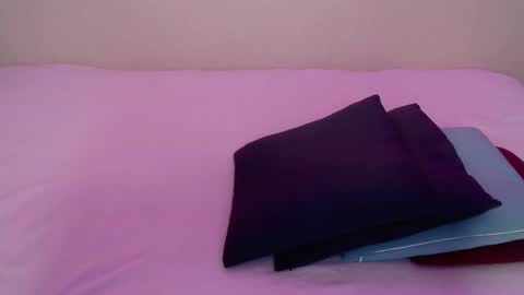 Alice online show from April 18, 2026, 7:58 pm