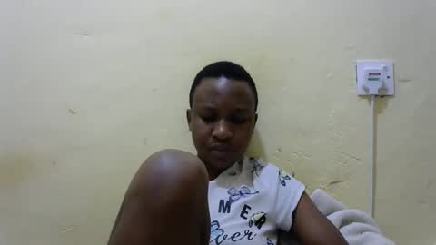 Silvia online show from December 22, 2025, 2:19 am