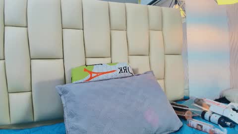 Amye  online show from December 4, 2025, 7:22 pm