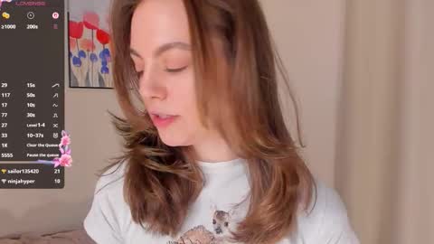 Snapshot of sweet_and_flirt chatting on March 1, 2026, 6:59 am Alice online show from March 1, 2026, 6:59 am