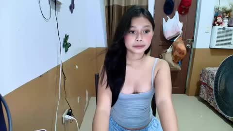 sweet_angela0701 online show from May 9, 2026, 2:55 pm