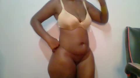 Snapshot of sweet_arianna_ chatting on February 14, 2025, 7:54 pm timaya online show from February 14, 2025, 7:54 pm