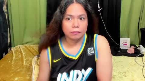 izza  izzasweet online show from May 15, 2026, 11:23 pm