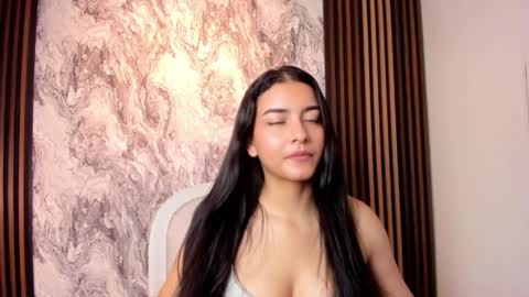 Aura  online show from April 5, 2026, 7:55 pm