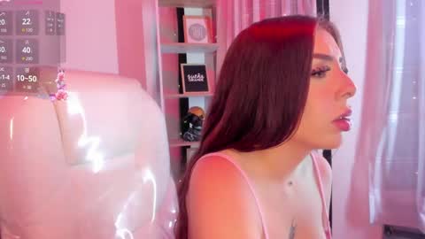 Bella online show from June 7, 2026, 4:49 am