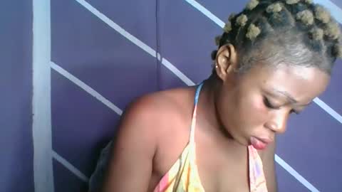baby girl online show from October 21, 2025, 3:40 am