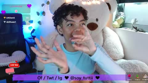 Snapshot of sweet_bluee chatting on February 19, 2025, 3:16 pm Tutti  online show from February 19, 2025, 3:16 pm