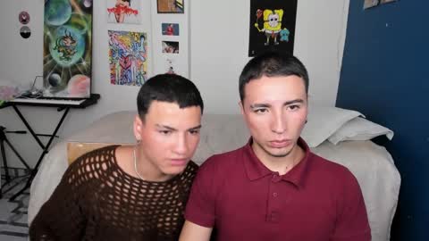 Snapshot of sweet_boys_xx chatting on December 16, 2024, 2:27 pm CristianBrayan PVT OPEN online show from December 16, 2024, 2:27 pm
