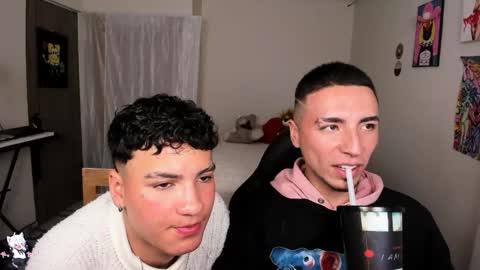 Snapshot of sweet_boys_xx chatting on March 12, 2025, 2:45 pm CristianBrayan PVT OPEN online show from March 12, 2025, 2:45 pm