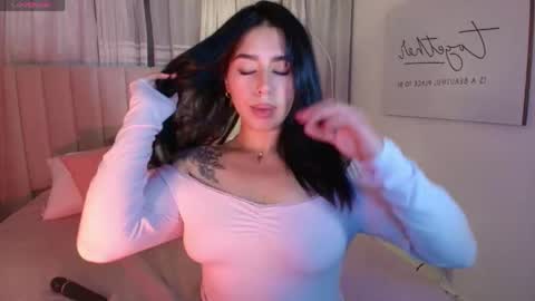 Camila online show from April 15, 2026, 2:07 am