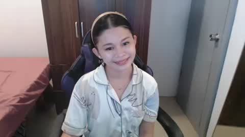 Snapshot of sweet_cassyxx chatting on February 1, 2026, 12:42 am sweet_cassyxx online show from February 1, 2026, 12:42 am