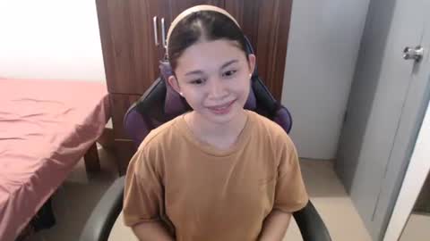 Snapshot of sweet_cassyxx chatting on February 16, 2026, 7:59 am sweet_cassyxx online show from February 16, 2026, 7:59 am