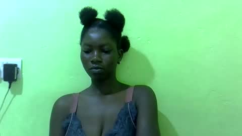 sweet_cherie1 online show from February 27, 2026, 2:11 am