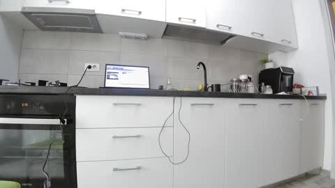           online show from February 4, 2025, 10:21 am