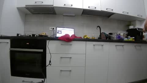           online show from February 18, 2025, 9:09 pm