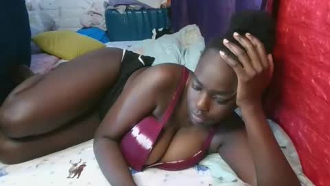 sweet_hennessey online show from May 26, 2026, 10:11 am