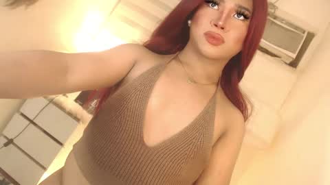 Snapshot of sweet_hoelly chatting on January 28, 2025, 3:46 pm Slutty Shannel online show from January 28, 2025, 3:46 pm