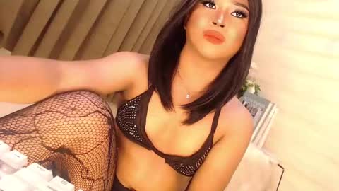 Snapshot of sweet_hoelly chatting on February 8, 2025, 8:20 am Slutty Shannel online show from February 8, 2025, 8:20 am