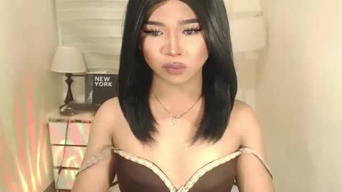 Snapshot of sweet_hoelly chatting on February 15, 2025, 11:50 am Slutty Shannel online show from February 15, 2025, 11:50 am