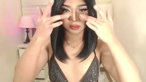 Snapshot of sweet_hoelly chatting on February 16, 2025, 3:59 pm Slutty Shannel online show from February 16, 2025, 3:59 pm