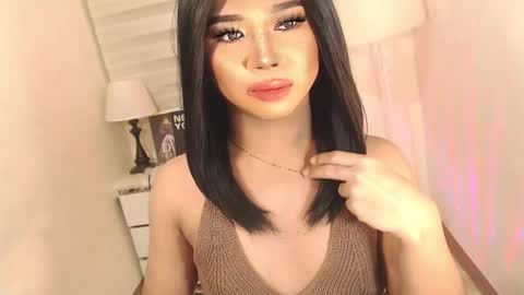 Snapshot of sweet_hoelly chatting on February 18, 2025, 9:09 pm Slutty Shannel online show from February 18, 2025, 9:09 pm