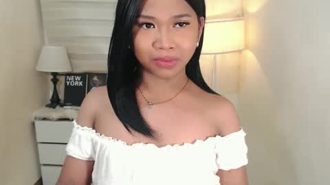 Snapshot of sweet_hoelly chatting on February 27, 2025, 3:26 pm Slutty Shannel online show from February 27, 2025, 3:26 pm