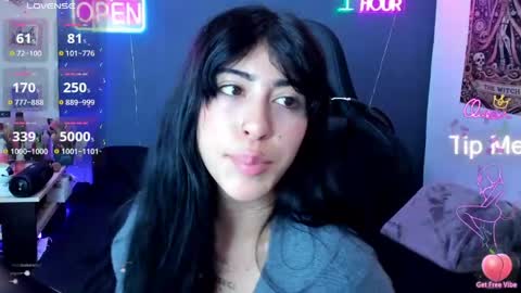 Dahnna online show from April 13, 2026, 12:16 am