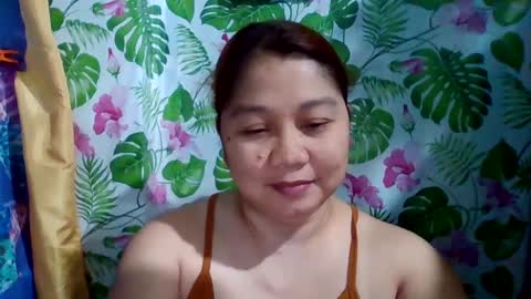 Snapshot of sweet_kayley chatting on December 20, 2024, 1:54 pm sweet_kayley online show from December 20, 2024, 1:54 pm