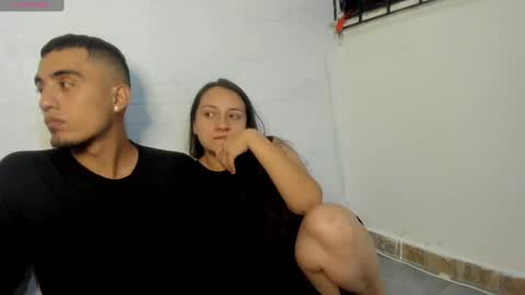 Snapshot of sweet_kings_of_sex chatting on November 4, 2025, 1:27 am Chloe And Oliver online show from November 4, 2025, 1:27 am