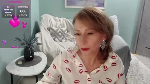 Helen online show from September 20, 2025, 6:03 am