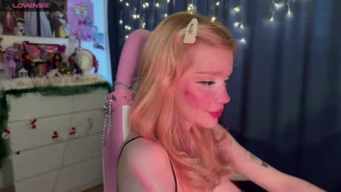 Melissa. Join me on Fansly link in social medias online show from December 21, 2024, 12:06 pm