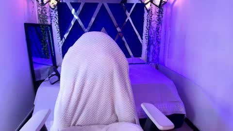  Daniela  online show from March 10, 2026, 11:37 am