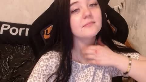 sweet_my_dream online show from October 13, 2025, 9:20 am