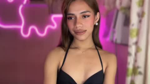 sweet_nikki03 online show from September 26, 2025, 8:57 pm