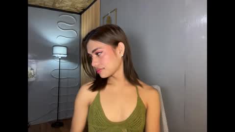 sweet_nikki03 online show from May 22, 2026, 9:09 pm