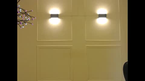 My name is Catalina. Please say hello I like to chat with you. If you have requests please use tip online show from January 20, 2025, 7:04 pm