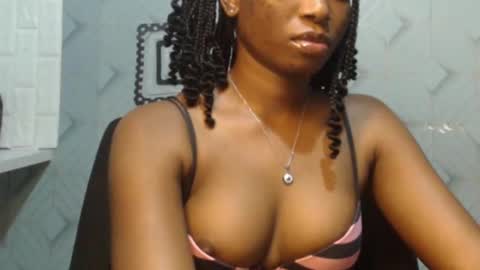 Snapshot of sweet_puna chatting on February 7, 2025, 7:50 am Nancy online show from February 7, 2025, 7:50 am