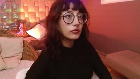 Roxanee online show from January 8, 2026, 2:19 pm